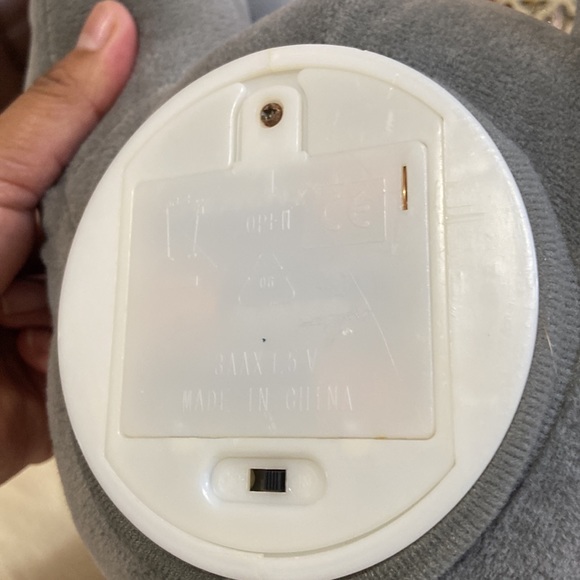 Flappy Ears Animated Elephant - Picture 17 of 17